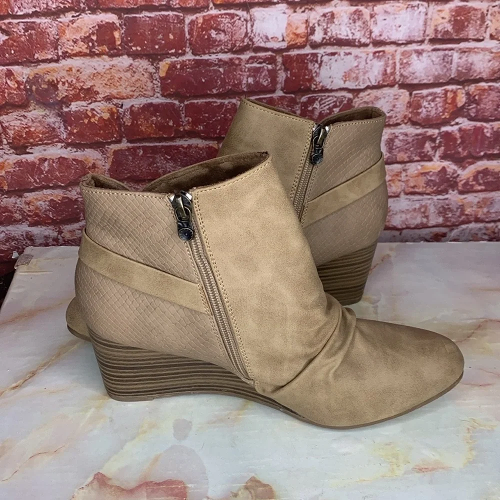Blowfish Malibu Tan Wedge Stacked Heel Slouchy Ankle Booties